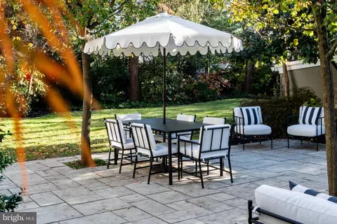 Exterior - 39 Southgate Ave, Annapolis, MD 21401 photo 10 of 18
