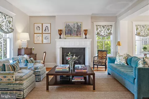 Living - 39 Southgate Ave, Annapolis, MD 21401 photo 1 of 2