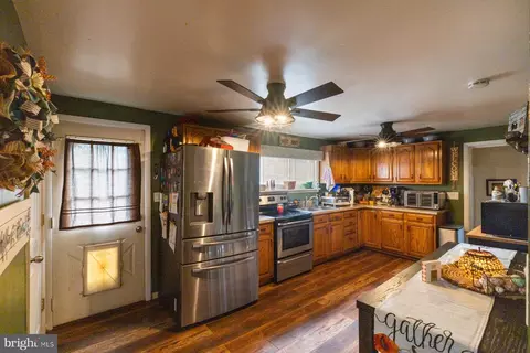 727 213th St, Pasadena, MD 21122 photo 17