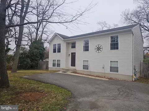 224 Maple Ave, Glen Burnie, MD 21061