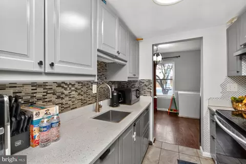 1847 Hawk Ct, Severn, MD 21144 photo 7