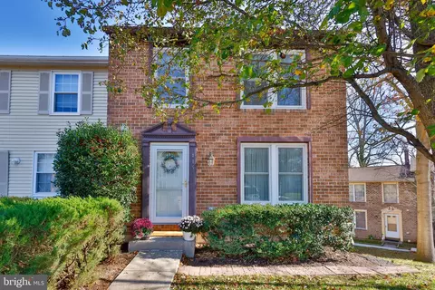 415 Warlock Ct, Glen Burnie, MD 21061