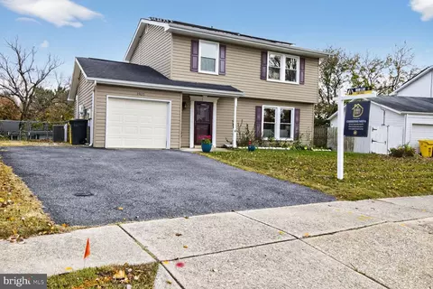 Exterior - 1905 Armor Ct, Severn, MD 21144 photo 6 of 7