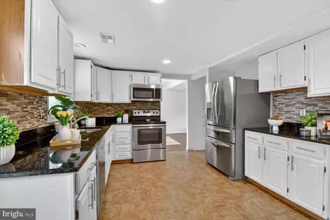 Kitchen - 1905 Armor Ct, Severn, MD 21144 photo 2 of 3