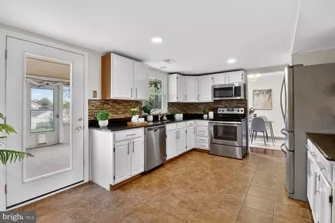 Kitchen - 1905 Armor Ct, Severn, MD 21144 photo 3 of 3