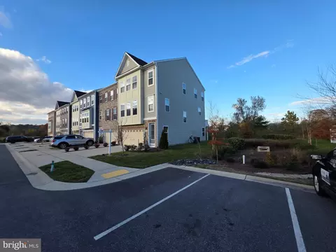 8381 Amber Beacon Cir, Millersville, MD 21108