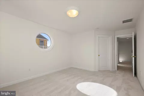 Bedroom - 2113 Lake Dr, Pasadena, MD 21122 photo 5 of 6
