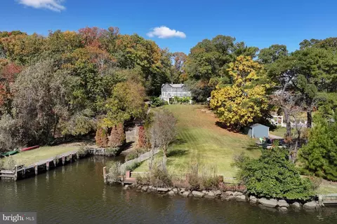 100 Rustic Ridge Rd, Severna Park, MD 21146