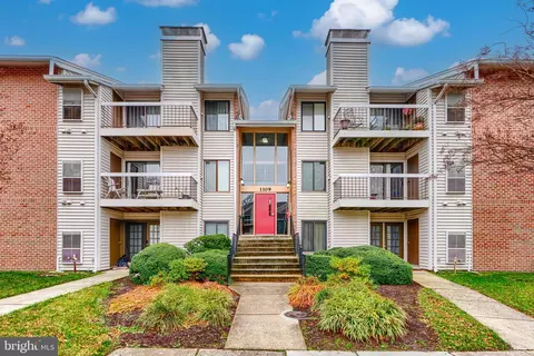 1109 Castle Harbour Way #2D, Glen Burnie, MD 21060