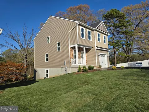 Exterior - 314 Caldwell Rd, Pasadena, MD 21122 photo 4 of 8