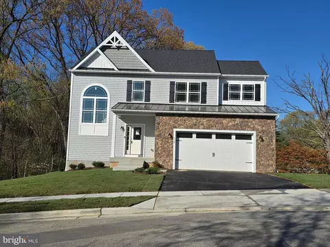 Exterior - 312 Caldwell Rd, Pasadena, MD 21122 photo 2 of 5