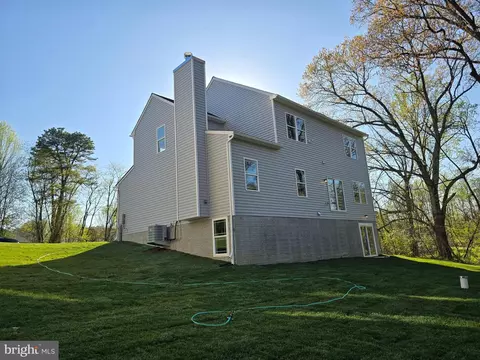 Exterior - 312 Caldwell Rd, Pasadena, MD 21122 photo 3 of 5