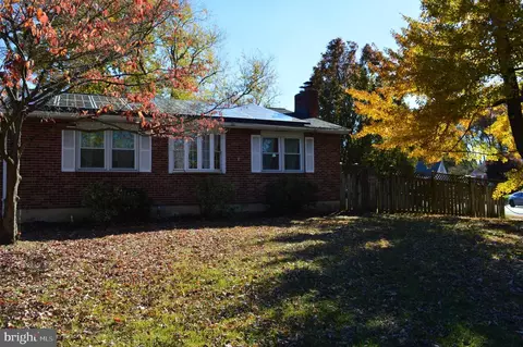 301 Whitman Ct, Glen Burnie, MD 21061