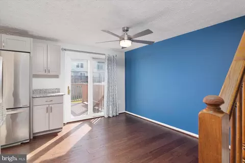 727 Dayspring Dr, Odenton, MD 21113 photo 9