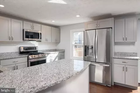 727 Dayspring Dr, Odenton, MD 21113 photo 6