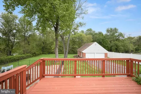 Exterior - 7403 Locust Dr, Hanover, MD 21076 photo 5 of 8