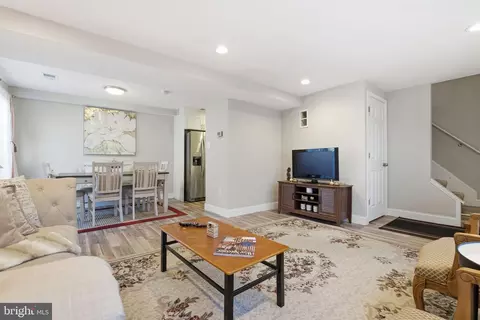 594 Glen Ct #594, Glen Burnie, MD 21061