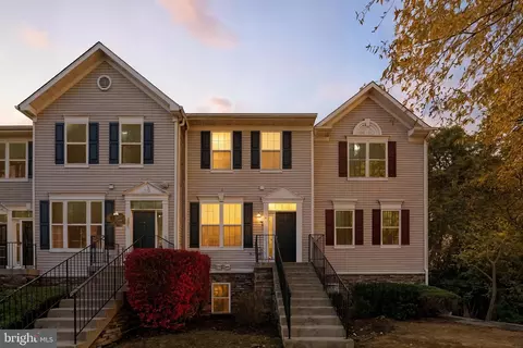 8656 Willow Leaf Ln, Odenton, MD 21113