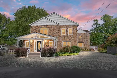 610 E Marshall Ave, Deale, MD 20751