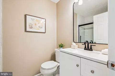 Bath - 717 Deering Rd #5L, Pasadena, MD 21122 photo 1 of 2