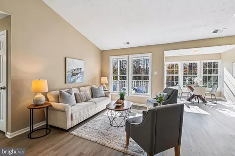717 Deering Rd #5L, Pasadena, MD 21122