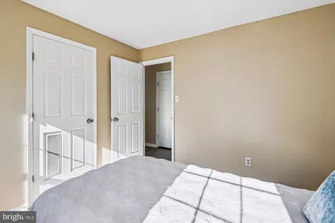 Bedroom - 717 Deering Rd #5L, Pasadena, MD 21122 photo 4 of 4