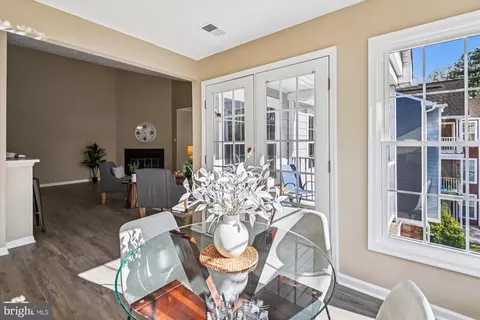 Dining - 717 Deering Rd #5L, Pasadena, MD 21122 photo 2 of 3