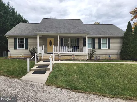 6300 Buck Cavey Ln, Linthicum Heights, MD 21090