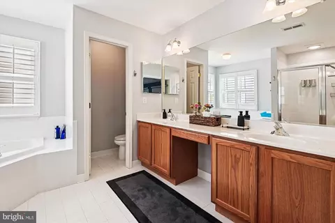 Bath - 2310 228th St, Pasadena, MD 21122 photo 2 of 5