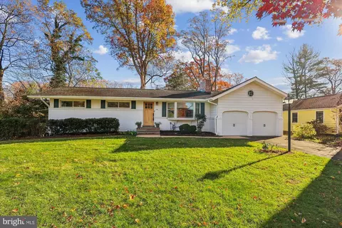 Exterior - 1913 Dulaney Pl, Annapolis, MD 21409 photo 10 of 12