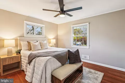 Bedroom - 1913 Dulaney Pl, Annapolis, MD 21409 photo 1 of 9