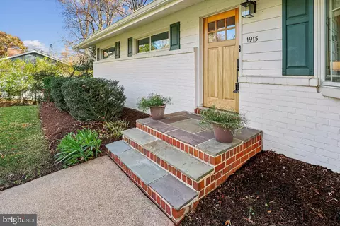 Exterior - 1913 Dulaney Pl, Annapolis, MD 21409 photo 11 of 12