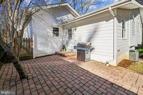 Exterior - 1913 Dulaney Pl, Annapolis, MD 21409 photo 4 of 12