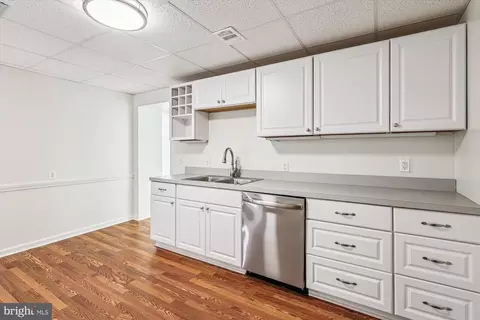 Kitchen - 1913 Dulaney Pl, Annapolis, MD 21409 photo 7 of 7