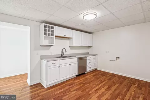 Kitchen - 1913 Dulaney Pl, Annapolis, MD 21409 photo 6 of 7