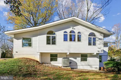 Exterior - 1913 Dulaney Pl, Annapolis, MD 21409 photo 8 of 12