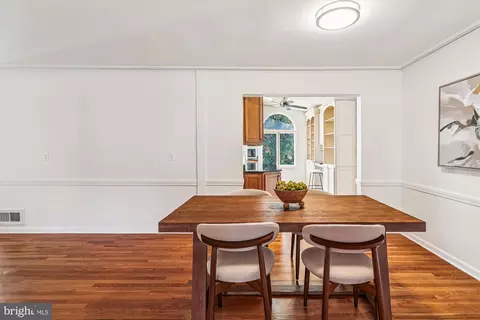 Dining - 1913 Dulaney Pl, Annapolis, MD 21409 photo 2 of 4