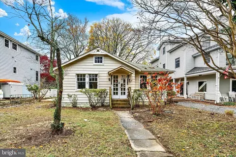 12 Decatur Ave, Annapolis, MD 21403