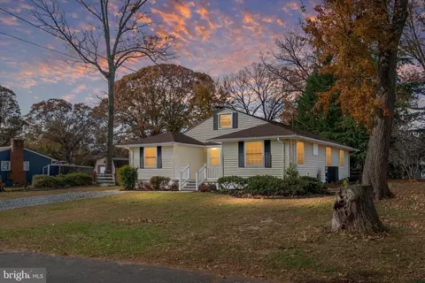 1219 Hillcreek Rd, Pasadena, MD 21122