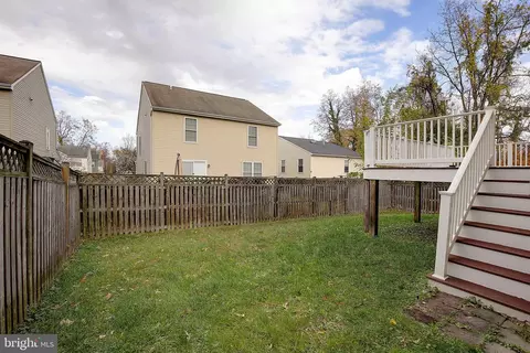 Exterior - 684 213th St, Pasadena, MD 21122 photo 7 of 8