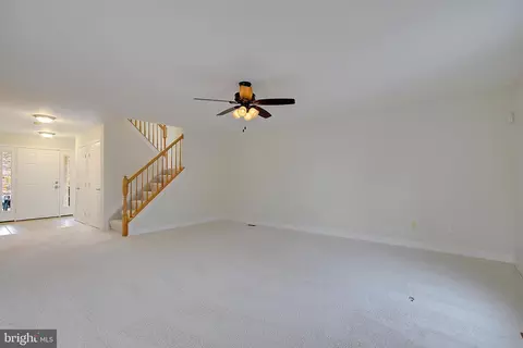 Living - 684 213th St, Pasadena, MD 21122 photo 5 of 9