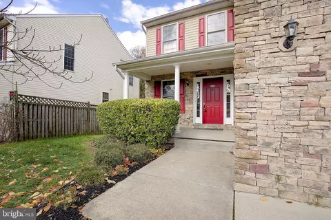 Exterior - 684 213th St, Pasadena, MD 21122 photo 3 of 8