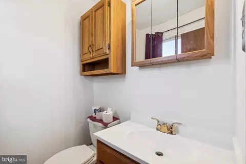 Bath - 7518 Harmans Rd, Harmans, MD 21077 photo 2 of 2