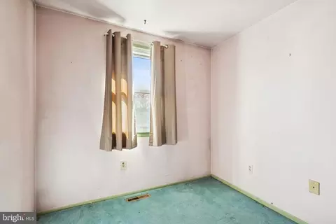 Bedroom - 7518 Harmans Rd, Harmans, MD 21077 photo 5 of 8