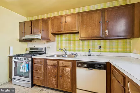 Kitchen - 7518 Harmans Rd, Harmans, MD 21077 photo 3 of 3
