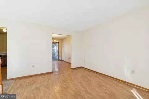 Living - 7518 Harmans Rd, Harmans, MD 21077 photo 5 of 5