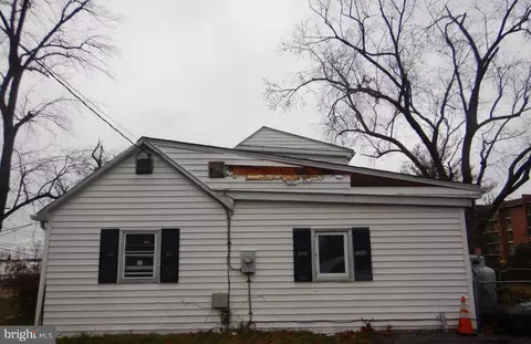 231 Brock Bridge Rd, Laurel, MD 20724 photo 2