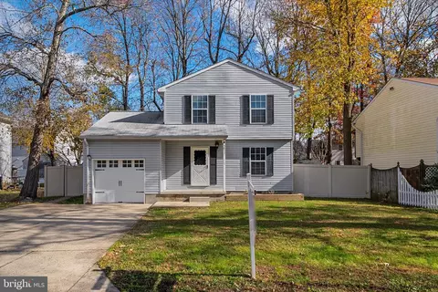 5977 3rd St, Deale, MD 20751 photo 4
