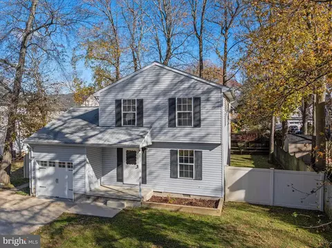 5977 3rd St, Deale, MD 20751 photo 2