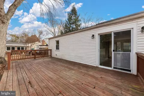 Exterior - 115 Valley View Ave, Edgewater, MD 21037 photo 7 of 13
